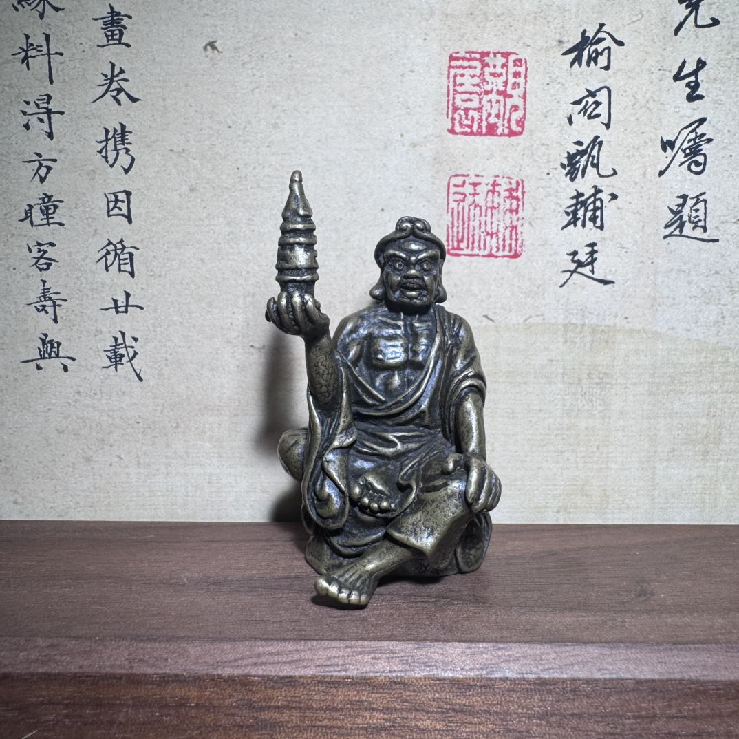 Messing achttien Arhats miniat - Unique Table Accessories recensie en prijs